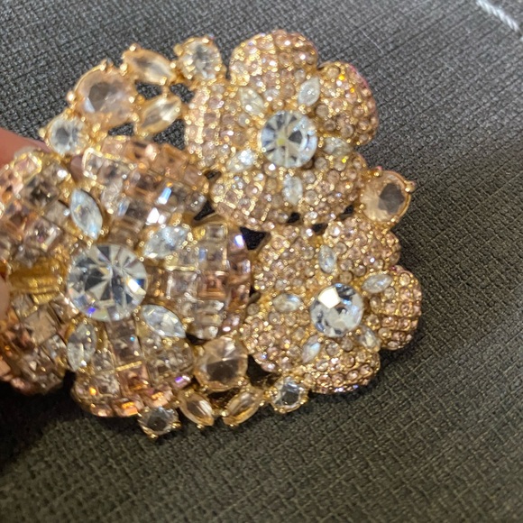 COPY - Kate Spade ♠️ Pins - Picture 5 of 6